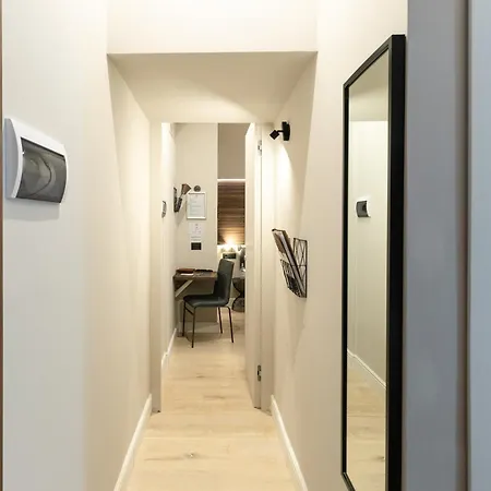 Ah - Duomo Essence Hotel Milano