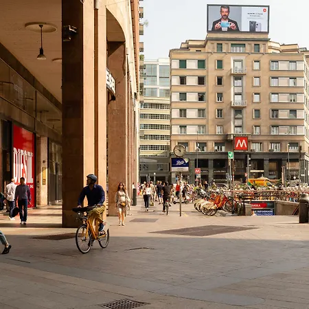 Szálloda Ah - Duomo Essence Milánó